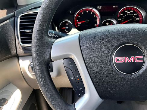 Used 2012 GMC Acadia SL FWD image 23