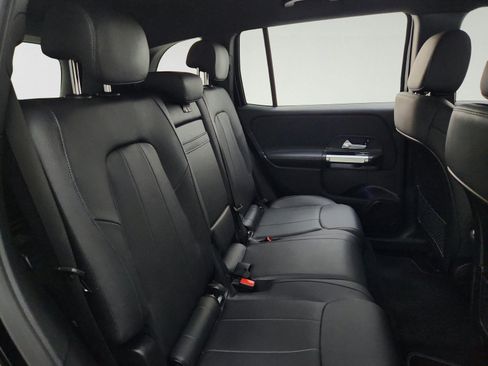 Used 2023 Mercedes-Benz GLB 250 image 29