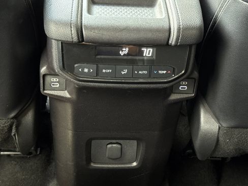 Certified 2025 Toyota Grand Highlander FWD image 16