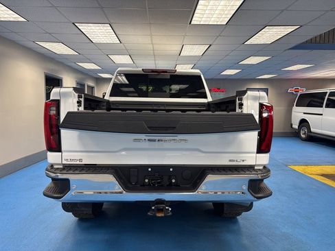 Certified 2025 GMC Sierra 2500 SLT w/ SLT Premium Package image 10