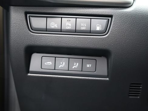 Certified 2025 MAZDA CX-70 Plug-In Hybrid w/ Premium Plus AWD/4WD image 36