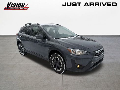 Used 2021 Subaru Crosstrek 2.0i Premium w/ Moonroof Package image 3