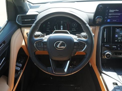Used 2025 Lexus LX 700h Luxury w/ Appearance Package AWD/4WD image 16