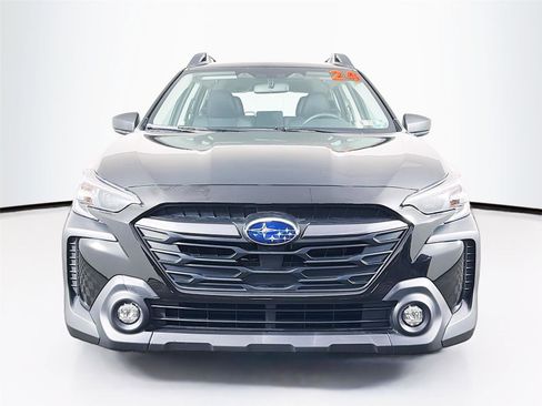 Used 2024 Subaru Outback AWD/4WD image 6