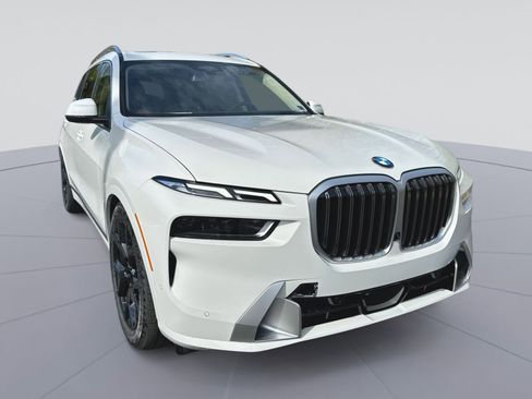 New 2026 BMW X7 xDrive40i AWD/4WD image 3