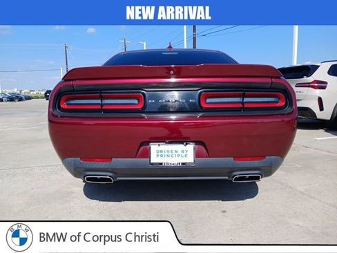 Used 2020 Dodge Challenger SXT image 8