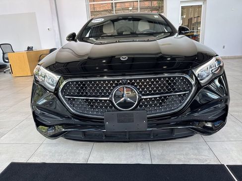 Certified 2025 Mercedes-Benz E 350 4MATIC Sedan image 2