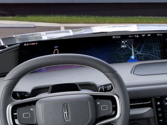 New 2027 Lincoln Navigator Premiere RWD image 13