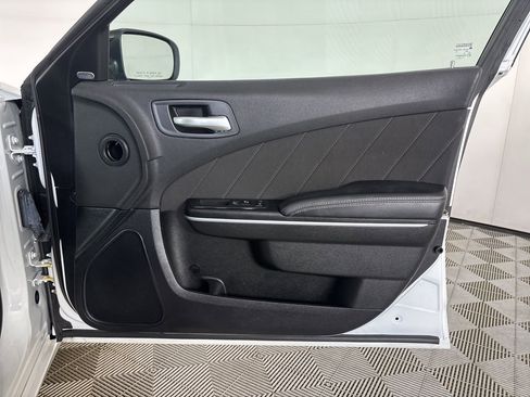 Used 2023 Dodge Charger SXT RWD image 23
