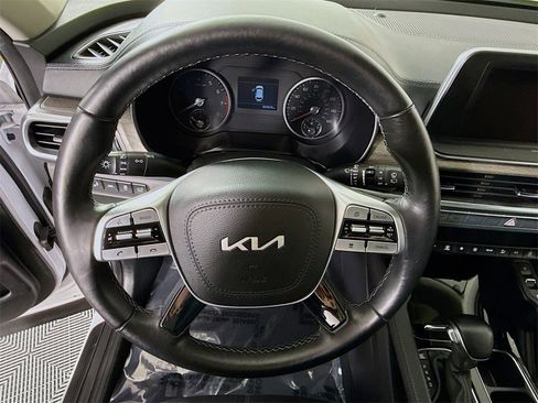 Used 2022 Kia Telluride EX w/ EX Premium Package image 22