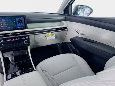 New 2026 Hyundai Tucson SEL FWD image 23