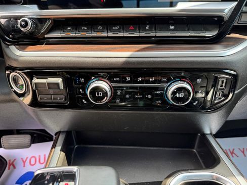 Certified 2023 GMC Sierra 1500 SLT w/ SLT Premium Plus Package image 21