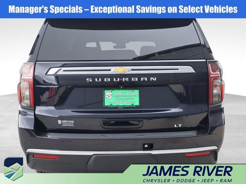 Used 2024 Chevrolet Suburban LT AWD/4WD image 4
