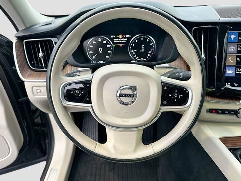 Used 2020 Volvo XC60 T5 Inscription w/ Protection Package Premier FWD image 12