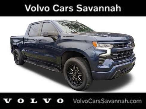 Used 2022 Chevrolet Silverado 1500 RST image 2
