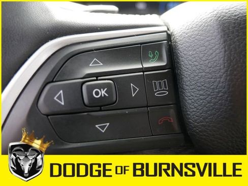 Used 2023 Jeep Grand Cherokee Limited image 25