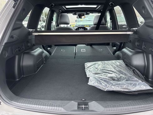 Certified 2025 Subaru Forester Premium image 20