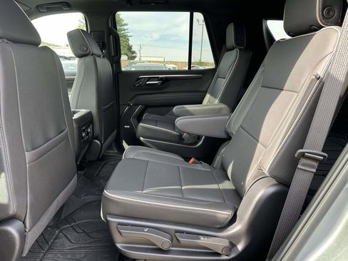 Used 2025 Chevrolet Tahoe Premier w/ Sun And Tow Package AWD/4WD image 23