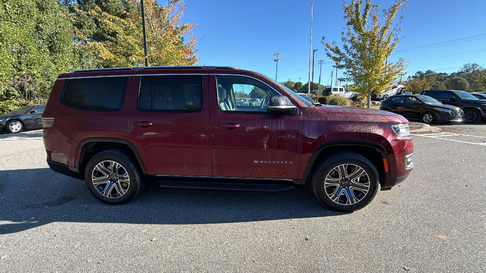 Used 2025 Jeep Wagoneer 4WD w/ Premium Group I image 7