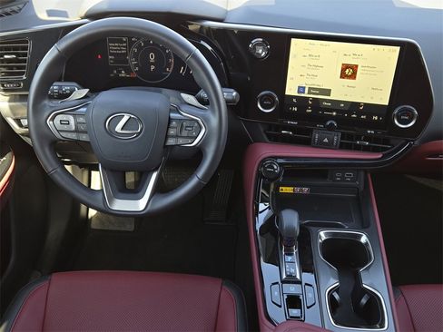 Used 2025 Lexus NX 250 250 Base w/ Towing Package (2000 Lbs) image 26