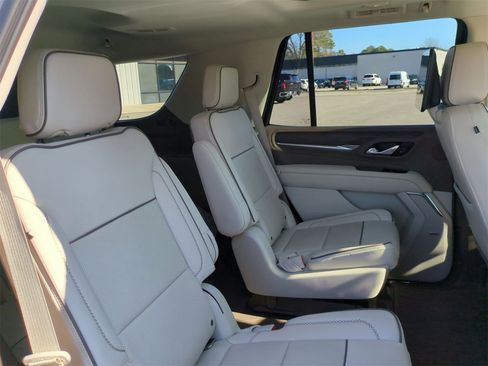 Used 2021 GMC Yukon Denali w/ Denali Ultimate Package image 28