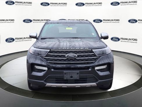Certified 2022 Ford Explorer XLT w/ Equipment Group 202A AWD/4WD image 8