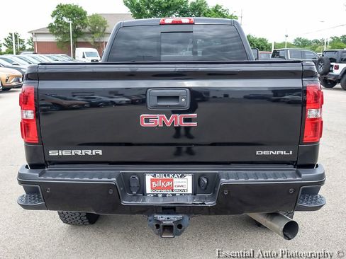 Used 2019 GMC Sierra 2500 Denali w/ Duramax Plus Package AWD/4WD image 7