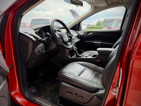 Used 2019 Ford Escape SEL FWD image 7