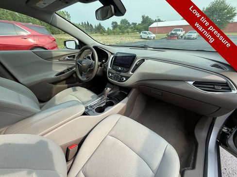 Used 2020 Chevrolet Malibu LT FWD image 42