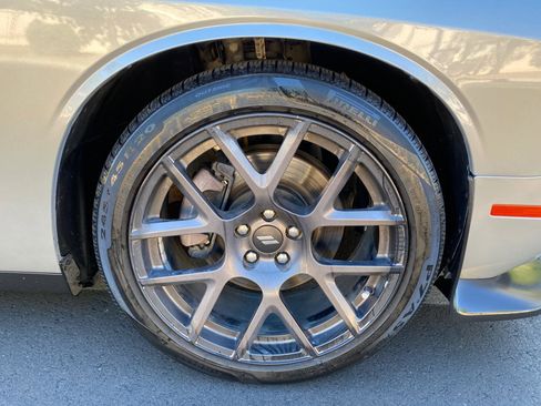 Used 2019 Dodge Challenger R/T image 22