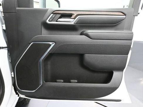 Used 2024 GMC Sierra 3500 SLE w/ SLE Convenience Package image 43