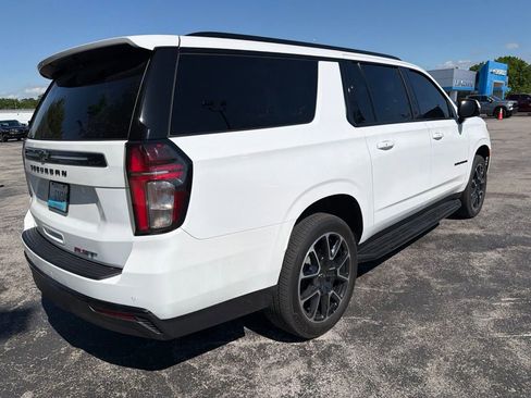Used 2023 Chevrolet Suburban RST w/ Luxury Package AWD/4WD image 3