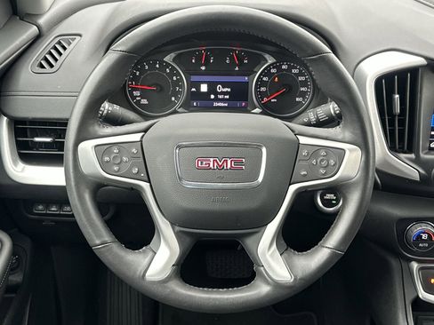 Used 2022 GMC Terrain SLT w/ Infotainment Package II image 19
