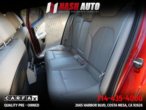 Used 2022 Genesis G70 2.0T RWD image 39