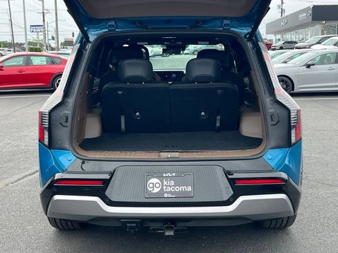 Certified 2024 Kia EV9 Land AWD/4WD image 12