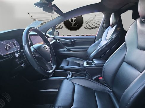 Used 2021 Tesla Model X Performance image 9