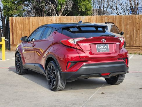 Used 2019 Toyota C-HR Limited image 5