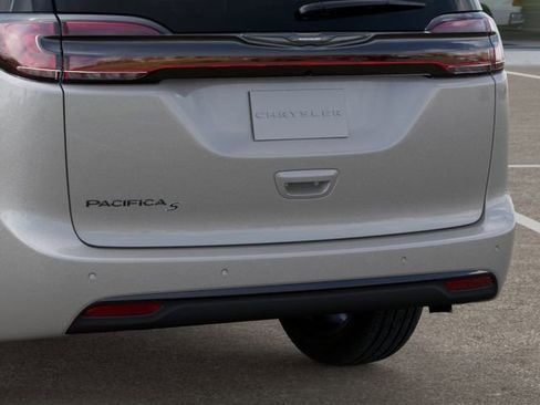 New 2026 Chrysler Pacifica Select w/ S Appearance Package image 13