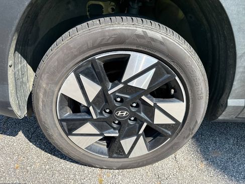 Used 2025 Hyundai Kona SEL AWD/4WD image 9