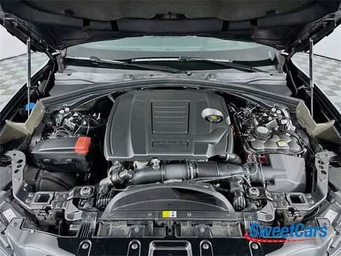 Used 2025 Jaguar F-PACE R-Dynamic S image 46