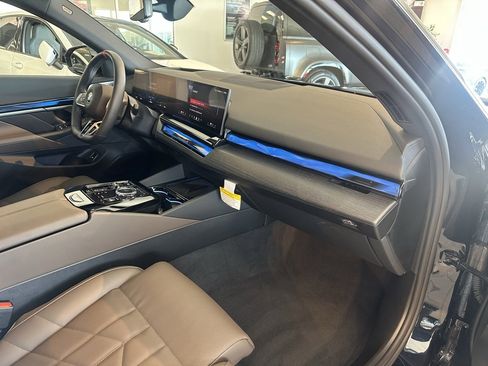 Used 2024 BMW i5 M60 w/ Executive Package image 9