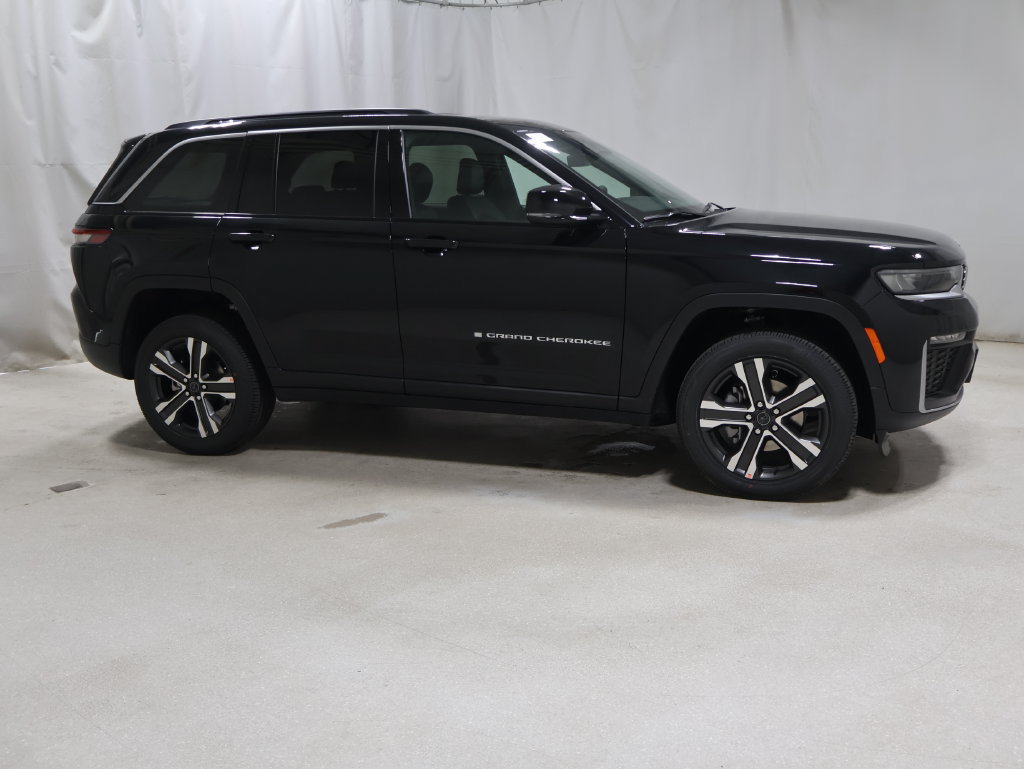 New 2027 Jeep Grand Cherokee Limited AWD/4WD image 7