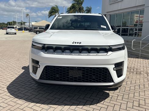 New 2026 Jeep Grand Wagoneer L 4WD w/ Premium Group I image 3