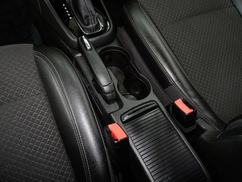 Used 2019 Buick Encore Preferred image 18