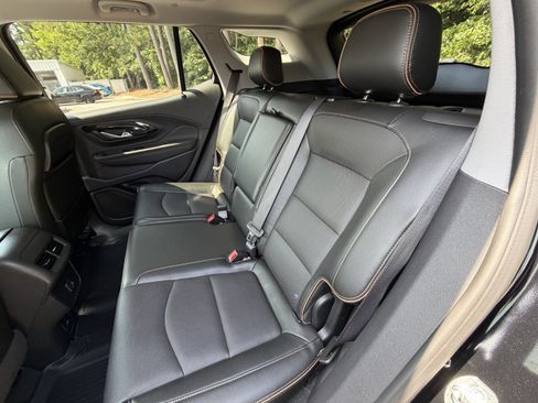 Used 2022 GMC Terrain AT4 AWD/4WD image 16