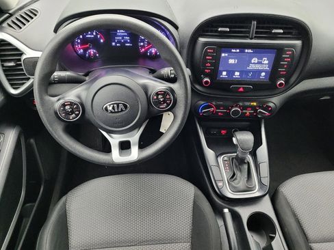 Used 2020 Kia Soul LX image 22