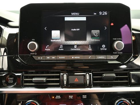Used 2025 Nissan Pathfinder SV AWD/4WD image 16