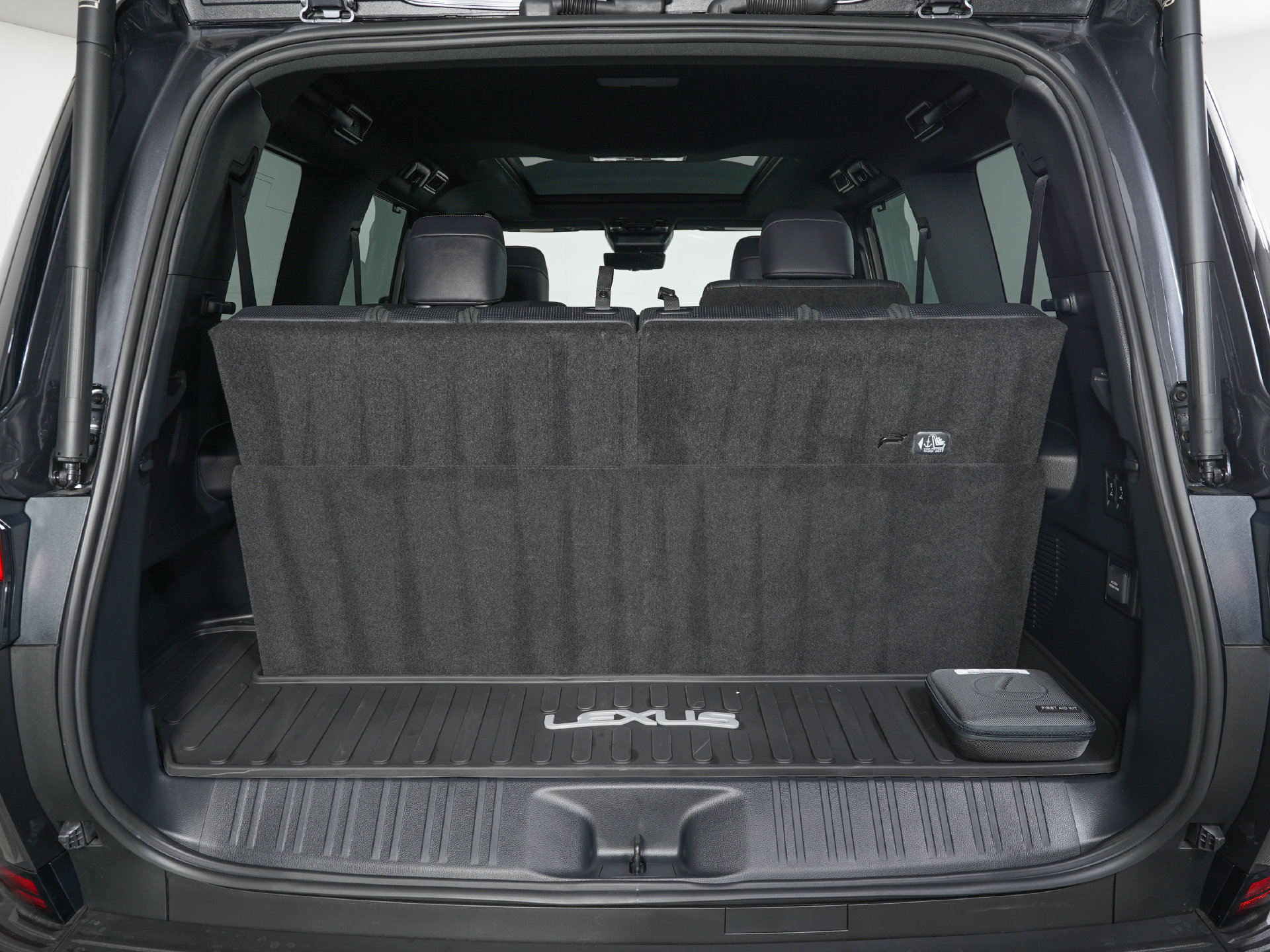 Used 2026 Lexus GX 550 w/ Accessory Package (2T) AWD/4WD image 12
