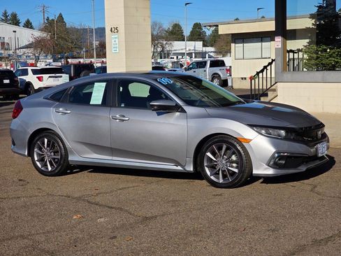 Used 2019 Honda Civic EX image 3