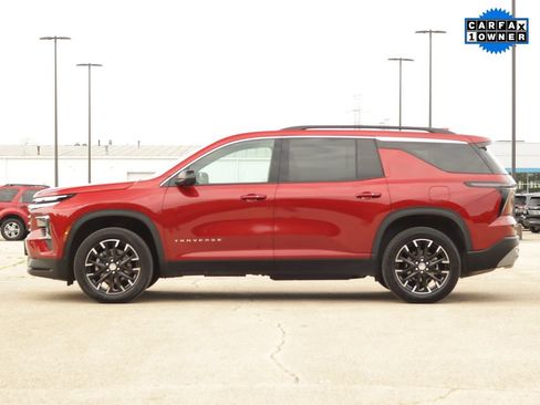 Used 2025 Chevrolet Traverse LT w/ Sun and Wheel Package AWD/4WD image 4